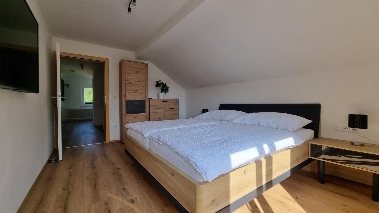 Ferienwohnungen Rabensteiner Bad Kleinkirchheim Luaran gambar